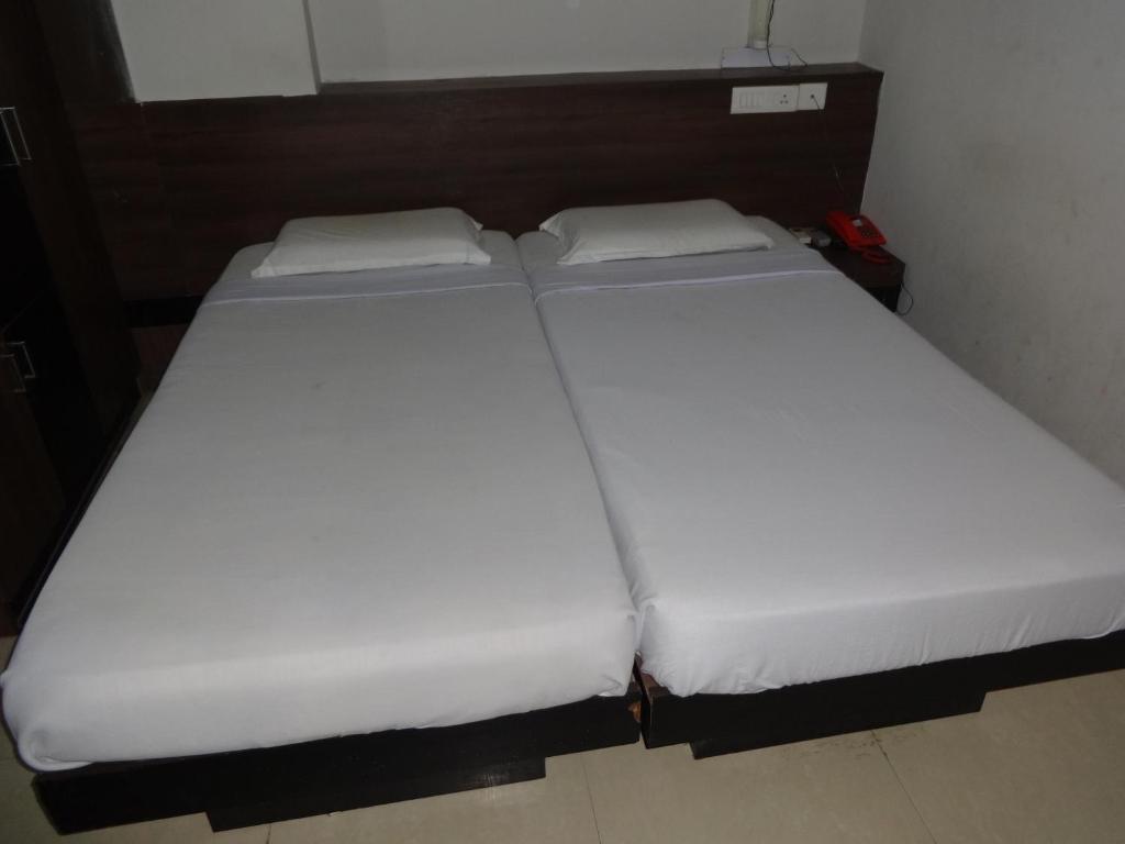 Hotel Miland Palace Bhubaneswar Habitación foto